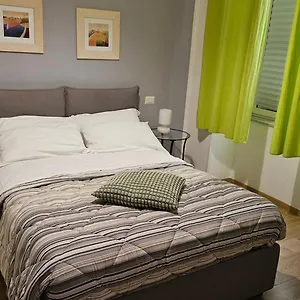 Flat 381 Naples